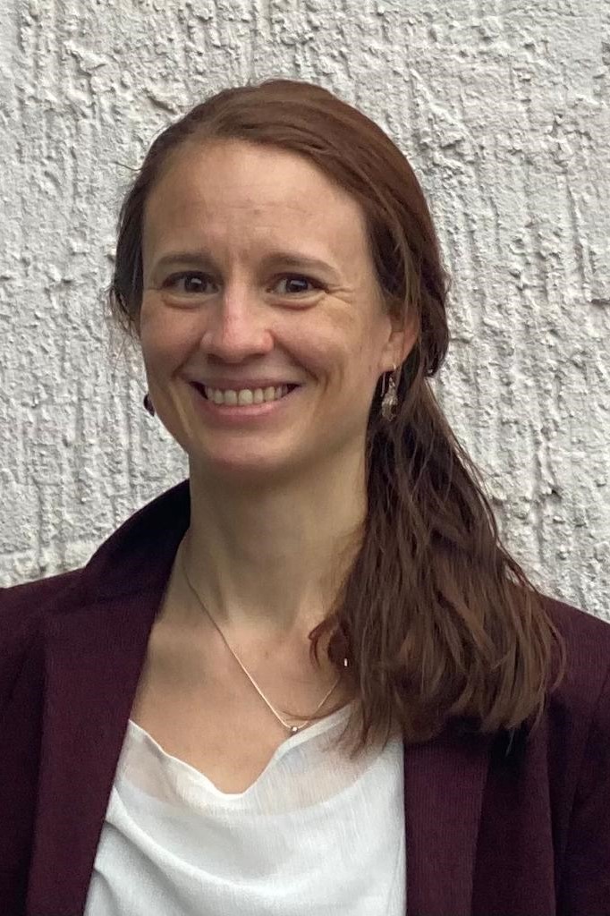 Dr. Sabrina Geyer